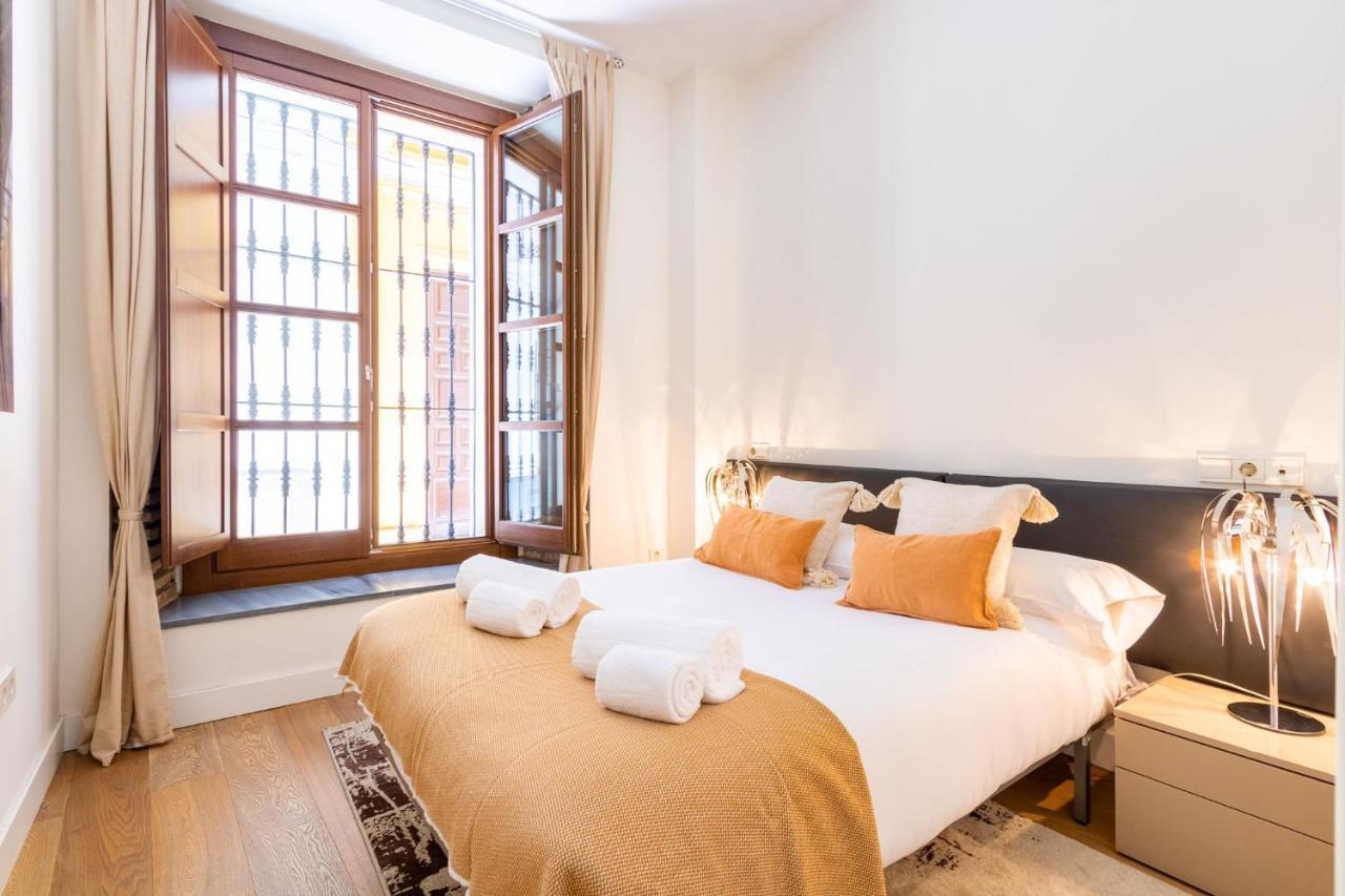 Angeles Santa Cruz Deluxe By Valcambre Apartment Seville Ngoại thất bức ảnh